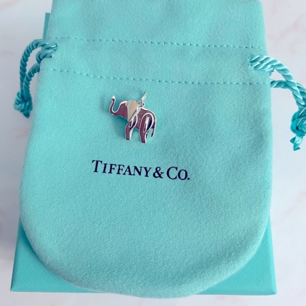 ❗️SOLD❗️Tiffany & Co. elephant pendant - Picture 1 of 4